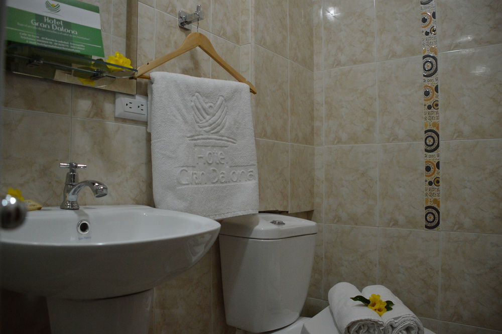 Hotel Eco Boutique Torre II Bogota Bagian luar foto