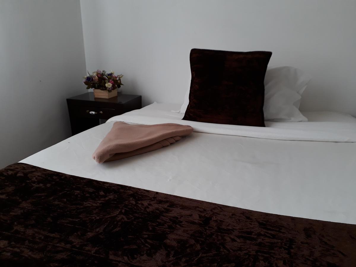 Hotel Eco Boutique Torre II Bogota Bagian luar foto