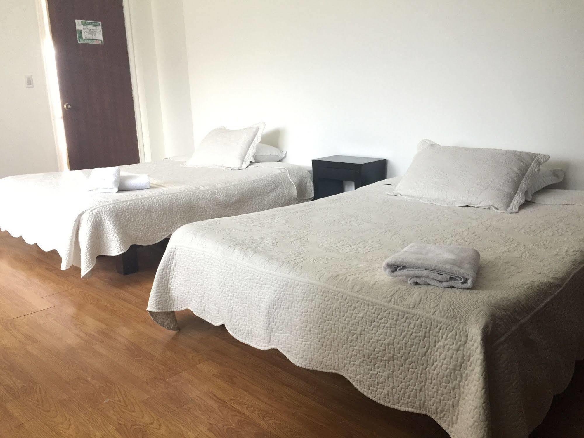 Hotel Eco Boutique Torre II Bogota Bagian luar foto
